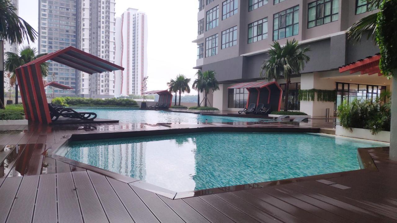 Conezion Luxury 3Br For 7Pax @Ioi Resort Putrajaya Kültér fotó